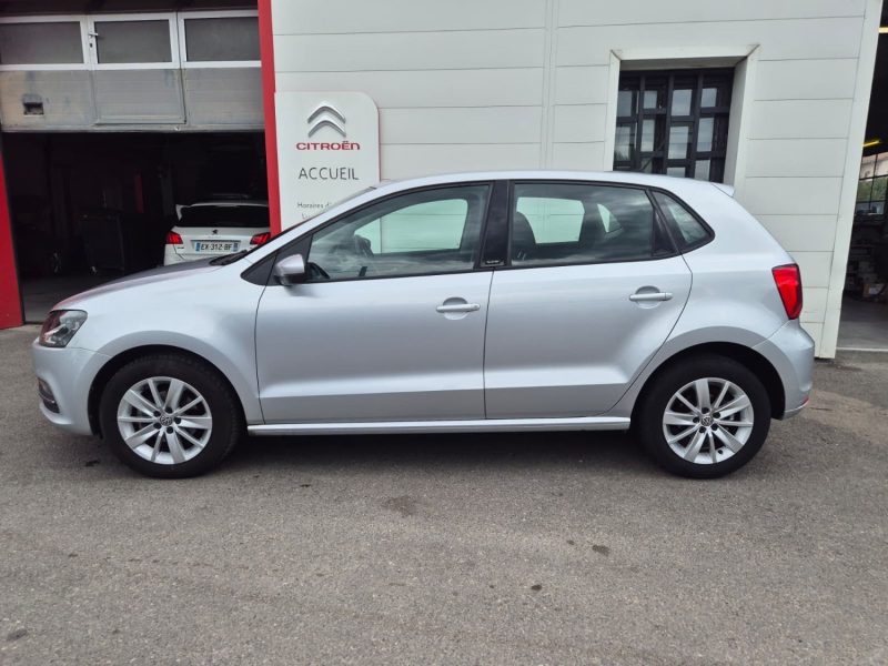 VOLKSWAGEN POLO 2016