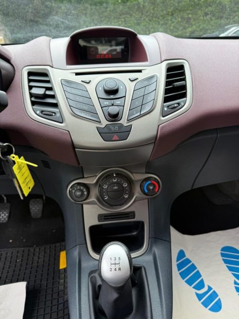 Ford Fiesta IV 1.25 81ch Ambiente 3p Garantie 2009