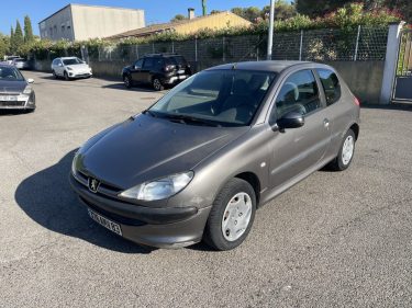 PEUGEOT 206 2000