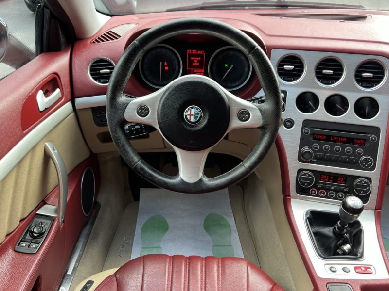 ALFA ROMEO BRERA 2.4 JTD 200 Cv 1ERE MAIN / INTERIEUR CUIR TOIT PANORAMIQUE - GARANTIE 1 AN