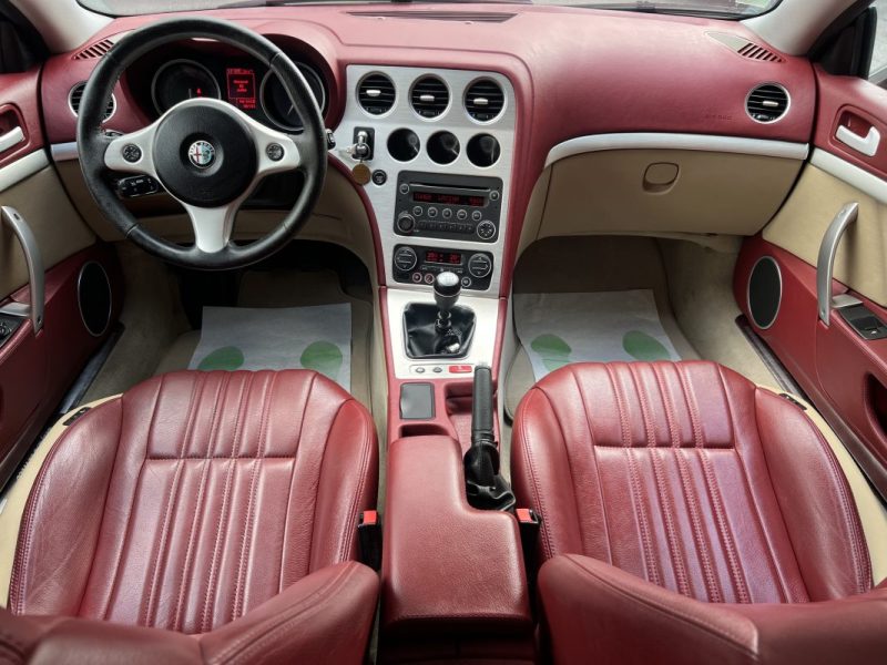 ALFA ROMEO BRERA 2.4 JTD 200 Cv 1ERE MAIN / INTERIEUR CUIR TOIT PANORAMIQUE - GARANTIE 1 AN