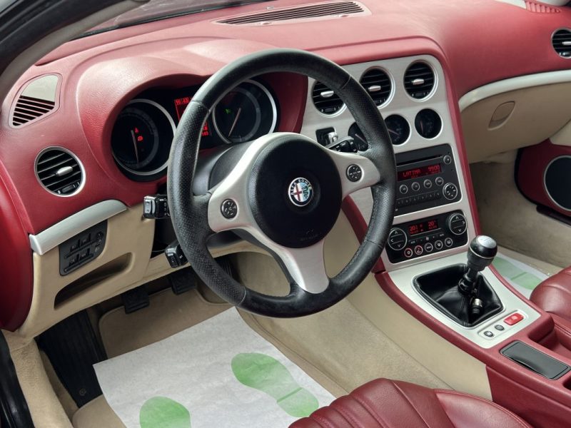 ALFA ROMEO BRERA 2.4 JTD 200 Cv 1ERE MAIN / INTERIEUR CUIR TOIT PANORAMIQUE - GARANTIE 1 AN