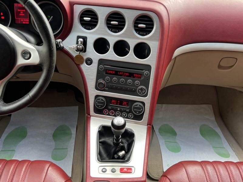ALFA ROMEO BRERA 2.4 JTD 200 Cv 1ERE MAIN / INTERIEUR CUIR TOIT PANORAMIQUE - GARANTIE 1 AN