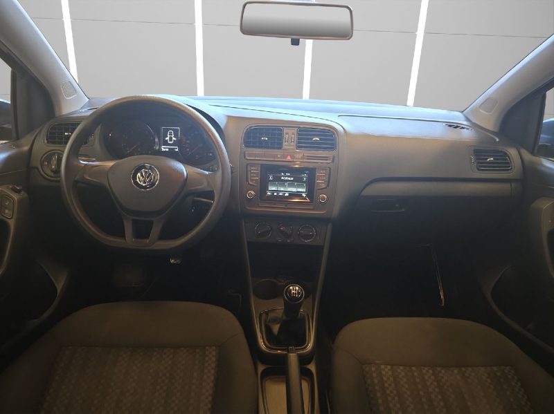 VOLKSWAGEN POLO 2017