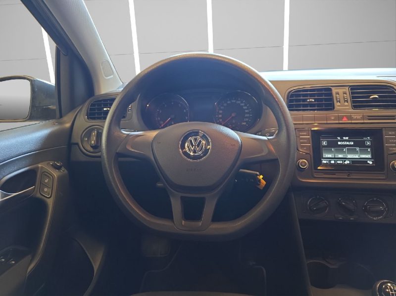 VOLKSWAGEN POLO 2017