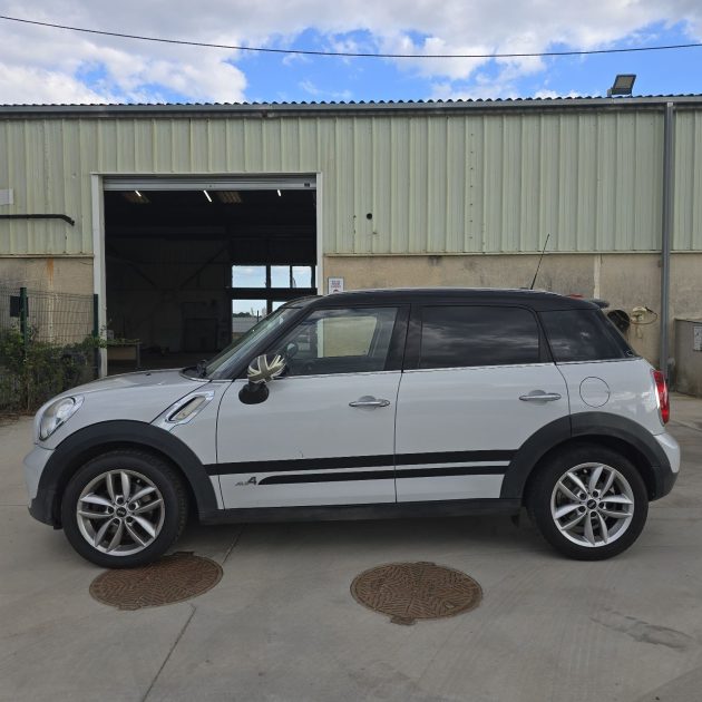 MINI COUNTRYMAN 2011