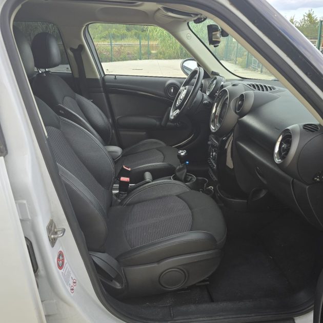 MINI COUNTRYMAN 2011