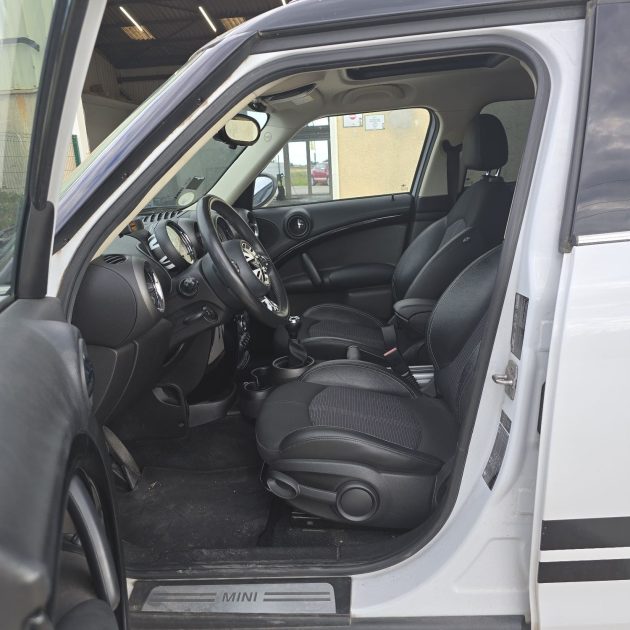 MINI COUNTRYMAN 2011