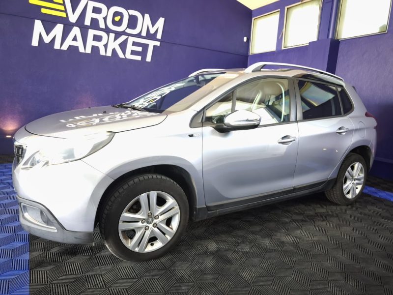 PEUGEOT 2008 1,2 PURETECH 82 Cv STYLE , 40200 KMS 