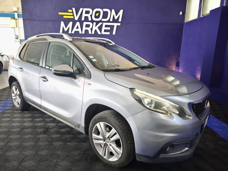 PEUGEOT 2008 1,2 PURETECH 82 Cv STYLE , 40200 KMS 