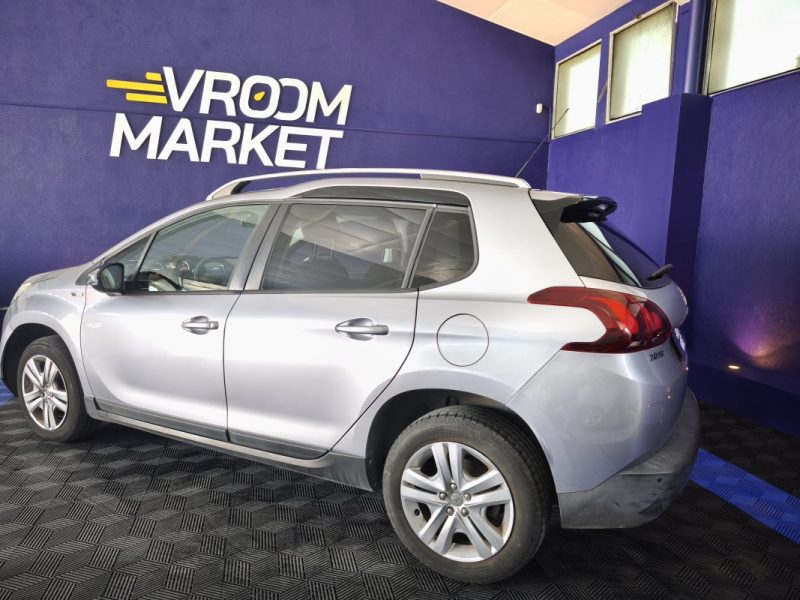 PEUGEOT 2008 1,2 PURETECH 82 Cv STYLE , 40200 KMS 