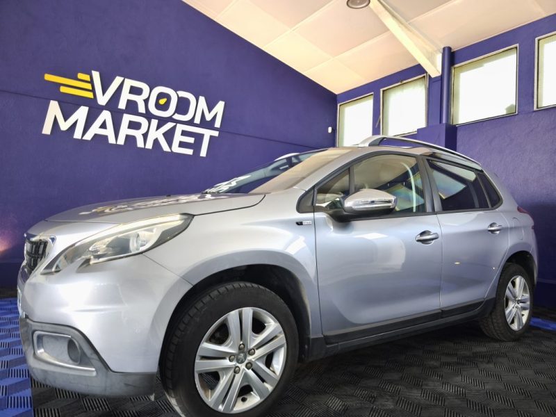 PEUGEOT 2008 1,2 PURETECH 82 Cv STYLE , 40200 KMS 