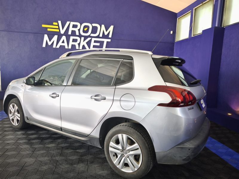 PEUGEOT 2008 1,2 PURETECH 82 Cv STYLE , 40200 KMS 