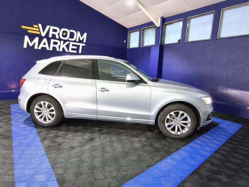 AUDI Q5 2.0 TDI 150 Cv - AMBITION LUXE - HISTORIQUE D’ENTRETIEN - GPS - RADAR AVANT ET ARRIÈRE 