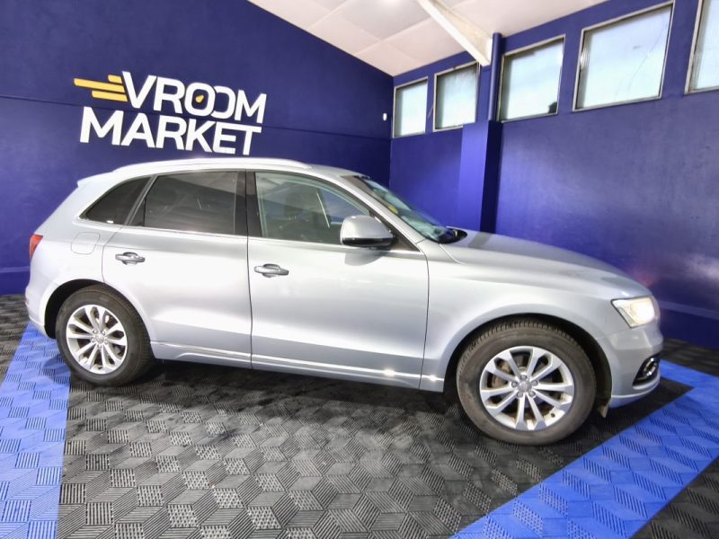 AUDI Q5 2.0 TDI 150 Cv - AMBITION LUXE - HISTORIQUE D’ENTRETIEN - GPS - RADAR AVANT ET ARRIÈRE 