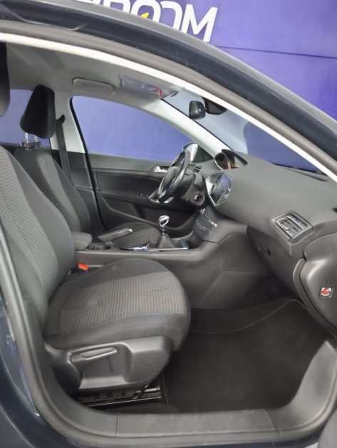 PEUGEOT 308 SW 1.2 ESSENCE 110 CV , STYLE , CARPLAY  , 116000 KMS