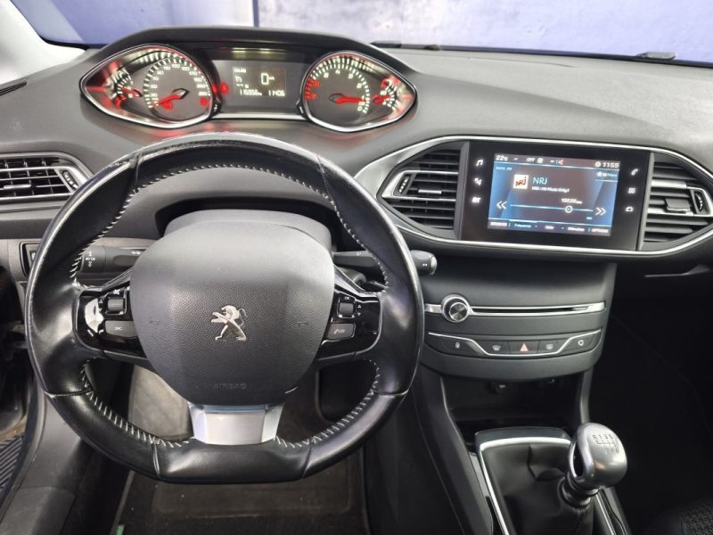 PEUGEOT 308 SW 1.2 ESSENCE 110 CV , STYLE , CARPLAY  , 116000 KMS