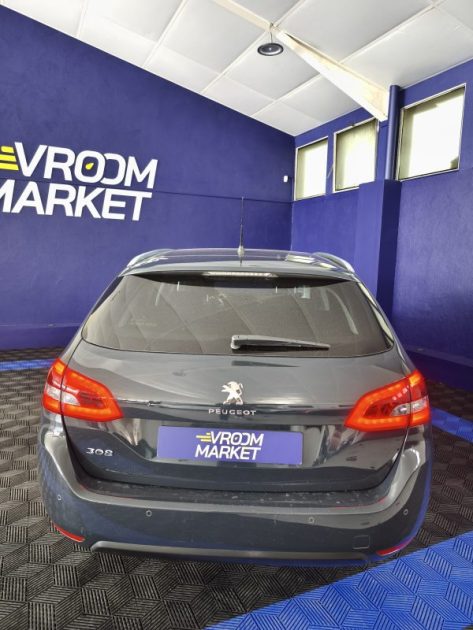 PEUGEOT 308 SW 1.2 ESSENCE 110 CV , STYLE , CARPLAY  , 116000 KMS