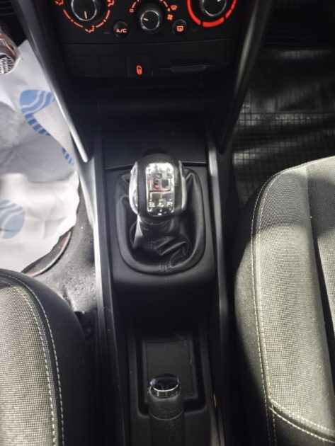 PEUGEOT 207 1,4 VTI 70 CV , 135900 KMS , TOIT PANO , GPS