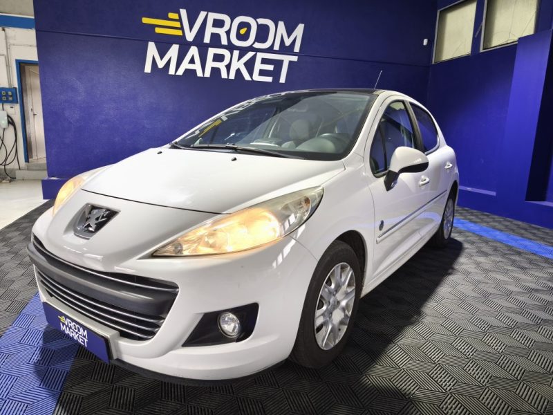 PEUGEOT 207 1,4 VTI 70 CV , 135900 KMS , TOIT PANO , GPS