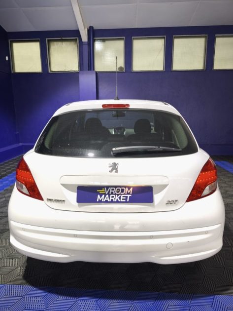 PEUGEOT 207 1,4 VTI 70 CV , 135900 KMS , TOIT PANO , GPS
