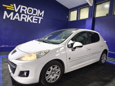 PEUGEOT 207 1,4 VTI 70 CV , 135900 KMS , TOIT PANO , GPS