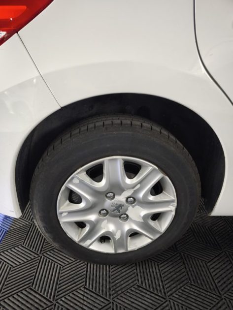 PEUGEOT 207 1,4 VTI 70 CV , 135900 KMS , TOIT PANO , GPS