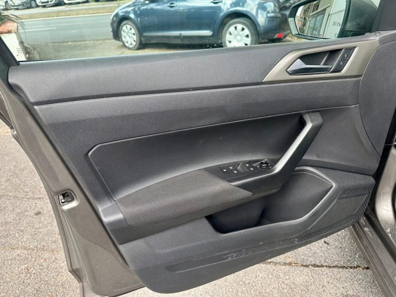 VOLKSWAGEN POLO VI 2021