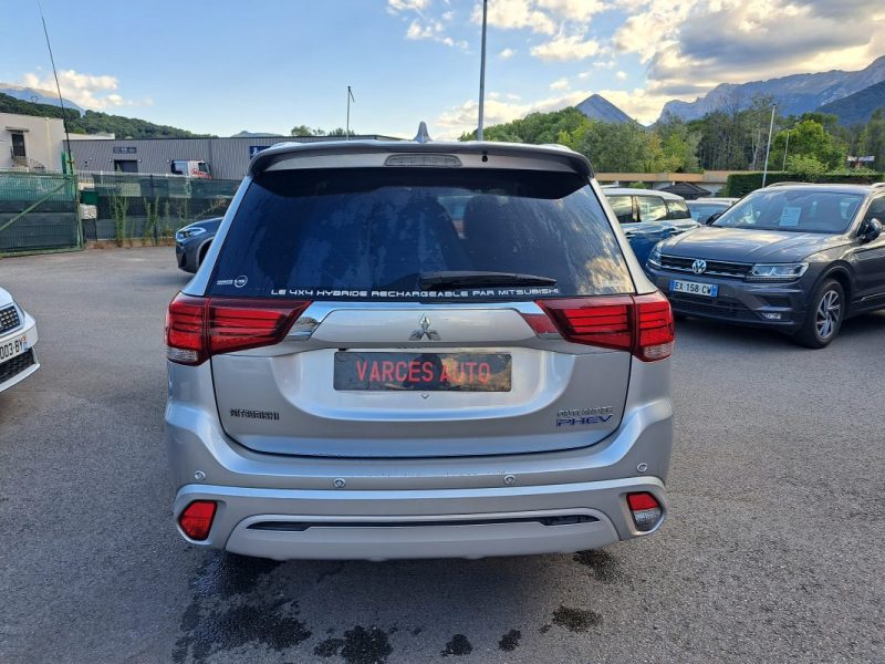 MITSUBISHI OUTLANDER 2019