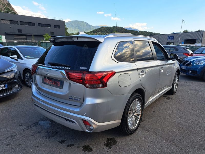 MITSUBISHI OUTLANDER 2019