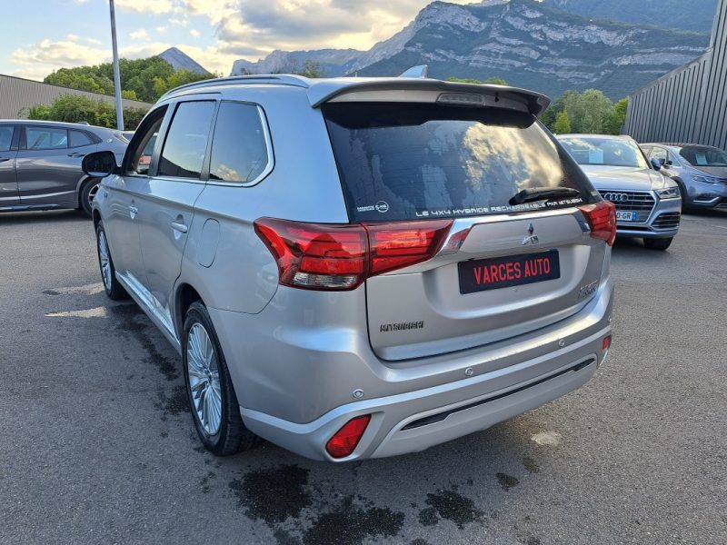 MITSUBISHI OUTLANDER 2019