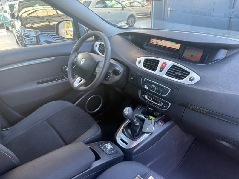 RENAULT  SCENIC 2010