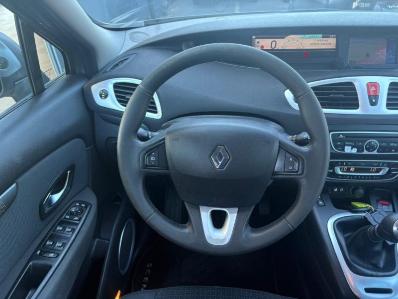 RENAULT  SCENIC 2010