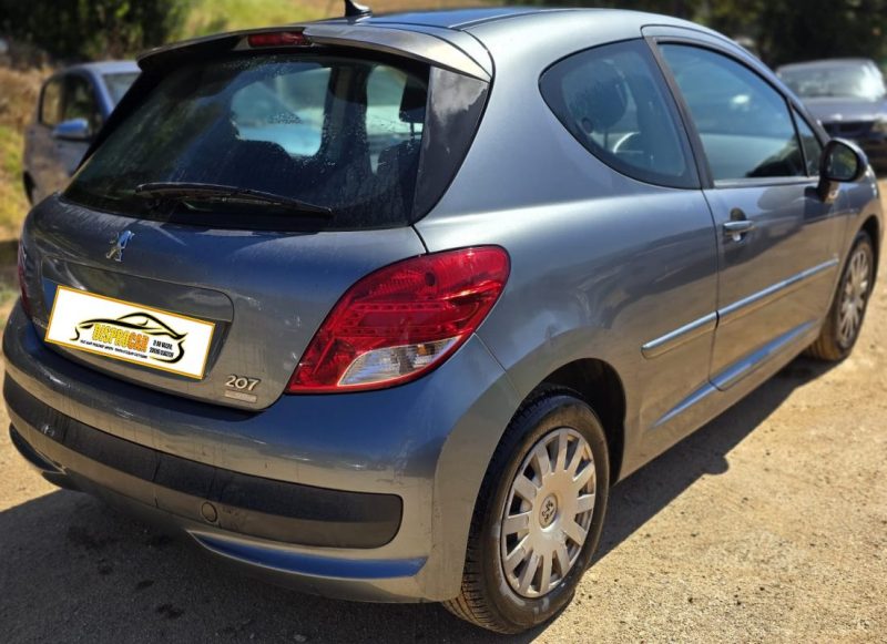 PEUGEOT 207 2011