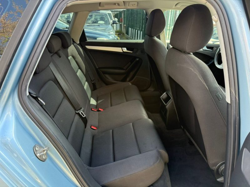 AUDI A4 Break IV (B8) 2.0L TFSI 180ch Ambiente Multitronic BVA