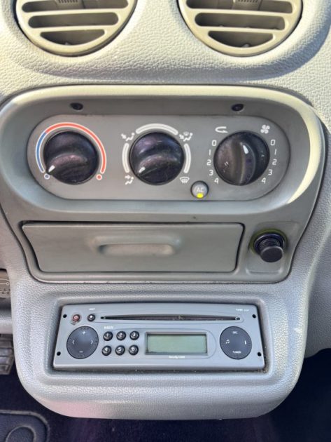 RENAULT TWINGO 1 1.2 16V  75CH PHASE 3 EDITION KENZO CLIMATISE