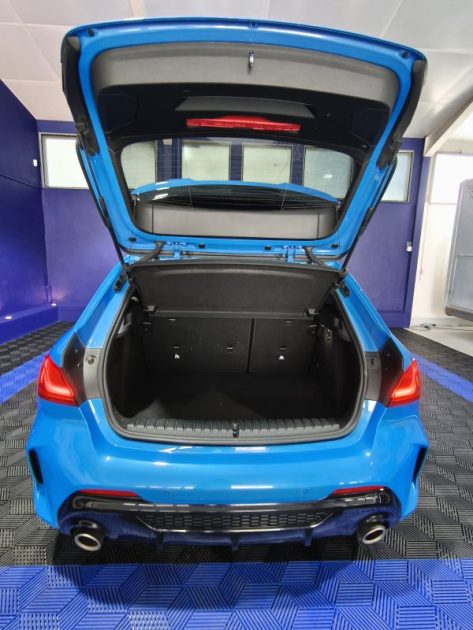 BMW M135IA 306 Cv - XDRIVE - HISTORIQUE D’ENTRETIEN - GPS - RADAR AVANT ET ARRIÈRE - CLÉ MAIN LIBRE 