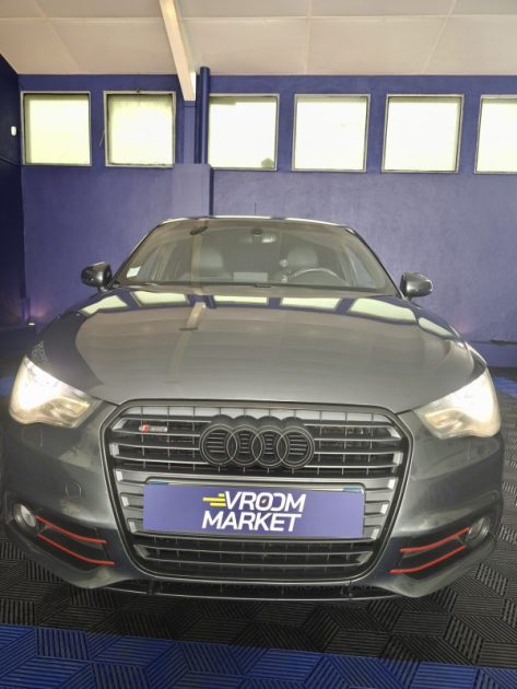 AUDI A1 1.4 TFSI 122 Cv - SPORTBACK - SEMI CUIR - RÉGULATEUR DE VITESSE - ALLUMAGE AUTO DES FEUX 