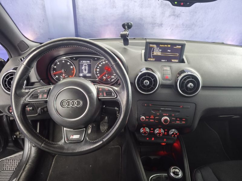 AUDI A1 1.4 TFSI 122 Cv - SPORTBACK - SEMI CUIR - RÉGULATEUR DE VITESSE - ALLUMAGE AUTO DES FEUX 