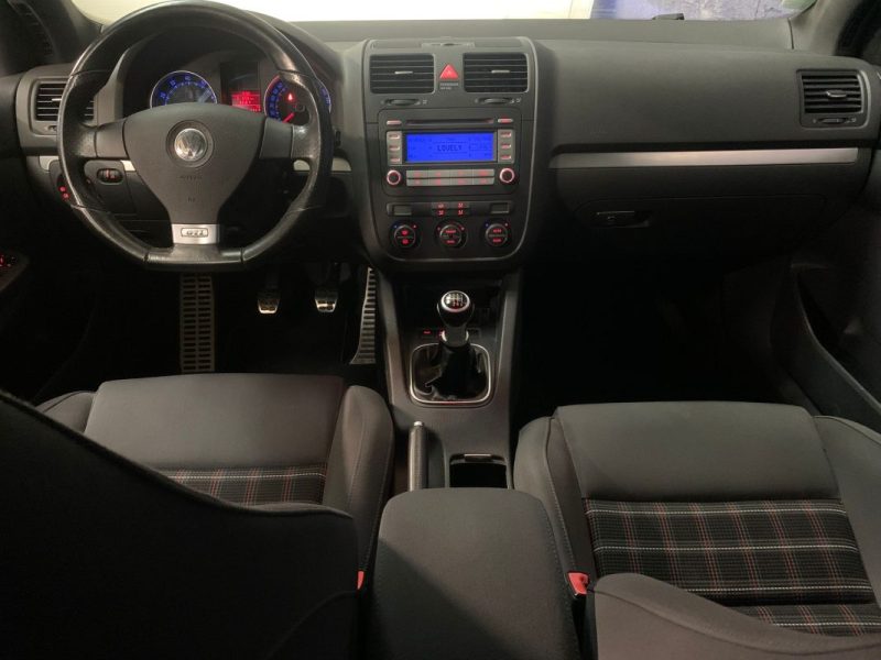 VOLKSWAGEN GOLF GTI 2.0 200cv 93500km ENTRETIEN VW/DISTRI NEUF