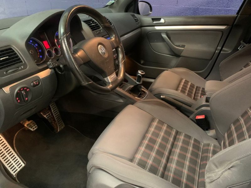 VOLKSWAGEN GOLF GTI 2.0 200cv 93500km ENTRETIEN VW/DISTRI NEUF