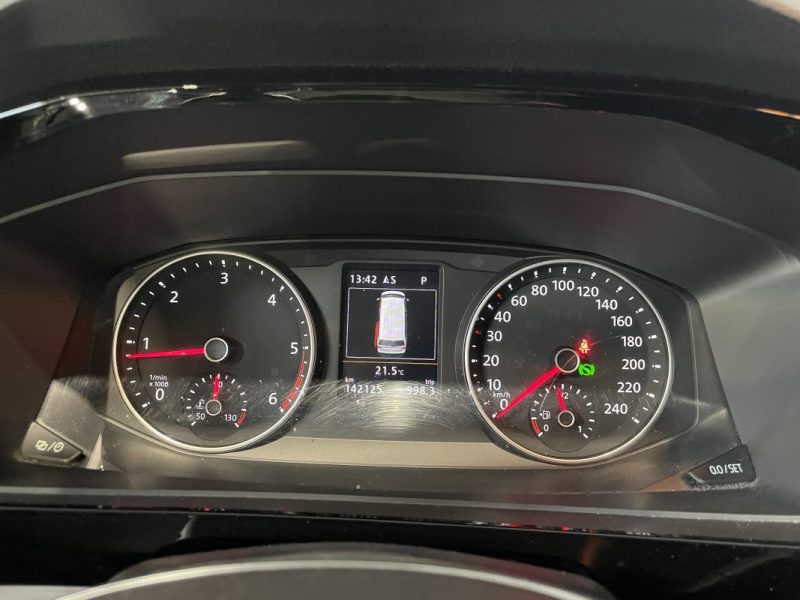 VOLKSWAGEN TRANSPORTER T6 2.0 BiTDI 204ch BULLI DSG 7 / 7 Places 