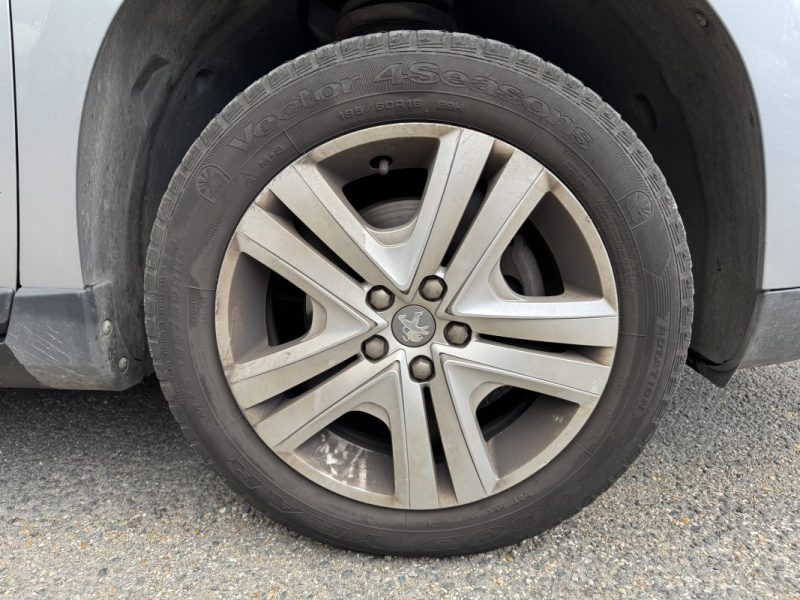 PEUGEOT 2008 1.2 PureTech 110ch Style - Suivi d'Entretien