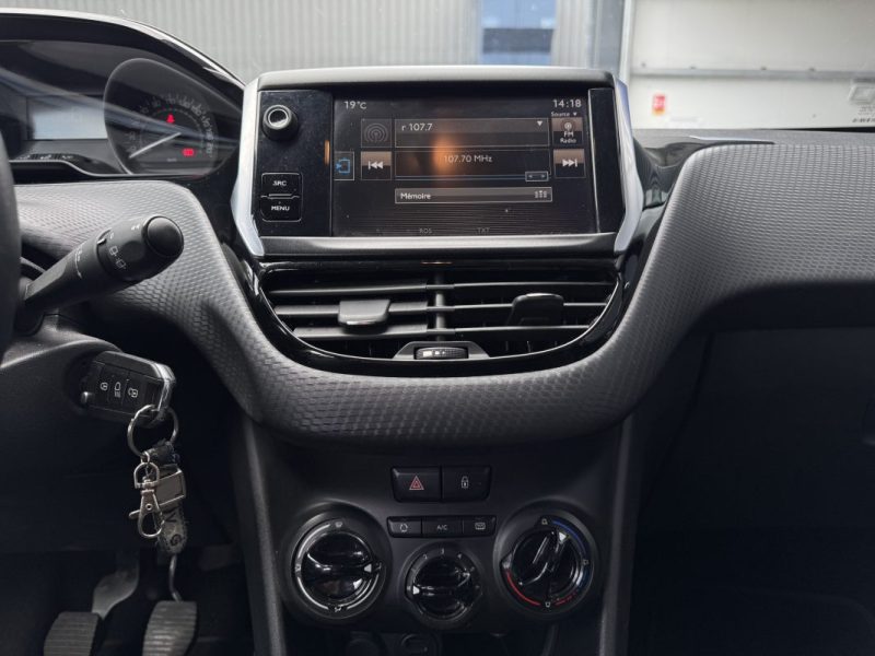 PEUGEOT 2008 1.2 PureTech 110ch Style - Suivi d'Entretien