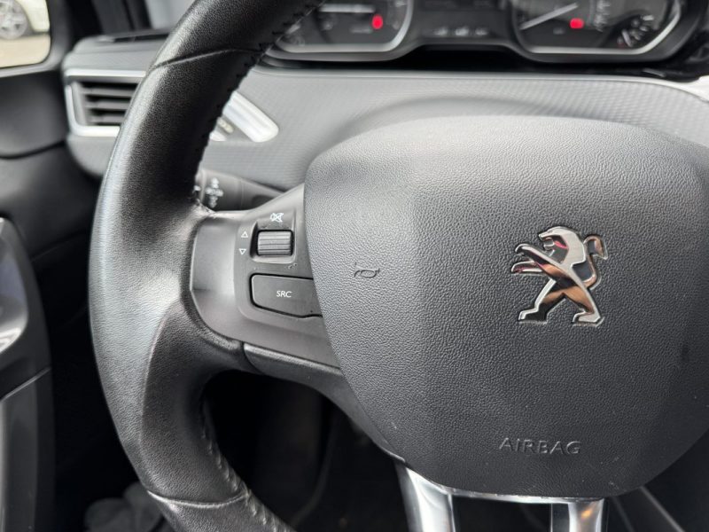 PEUGEOT 2008 1.2 PureTech 110ch Style - Suivi d'Entretien