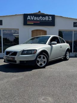 Volvo C30 1.6D Drive Kinetic / Distribution Neuve / CT OK / Révisée