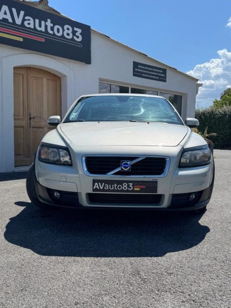 Volvo C30 1.6D Drive Kinetic / Distribution Neuve / CT OK / Révisée