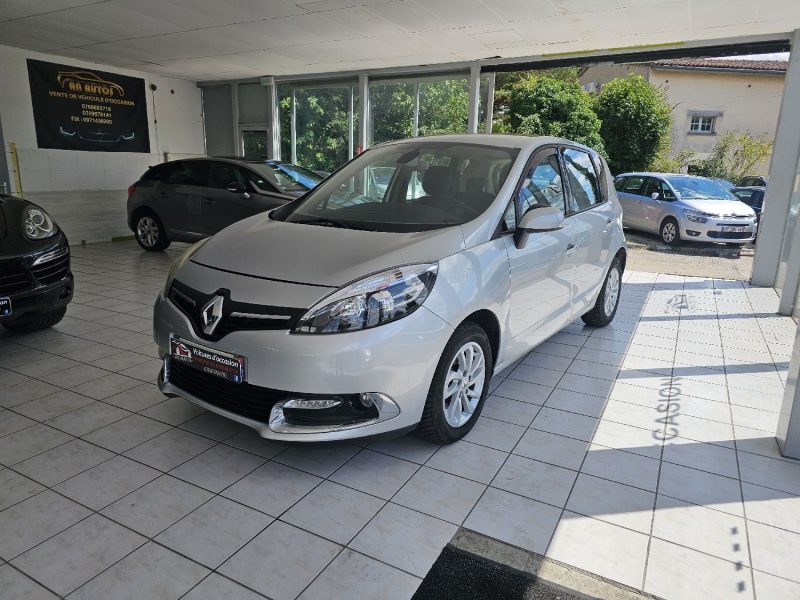 RENAULT SCENIC III 1.5DCI 110CH ANNEE2013 248000KM