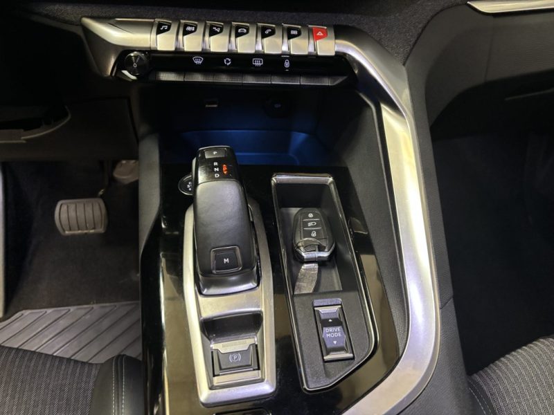 PEUGEOT 3008 1.5 BlueHDi 130ch S&S Allure Pack EAT8