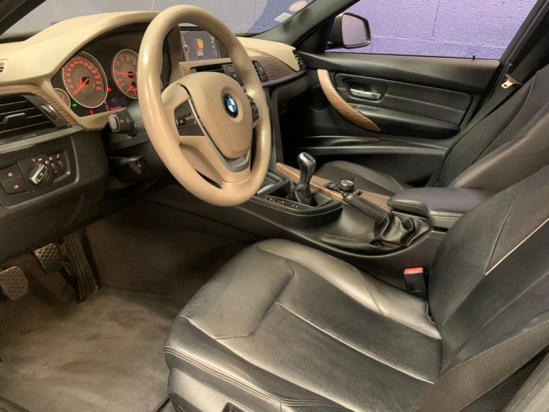 BMW SERIE 3 F30 328i 245ch BVM6 - Sièges chauffants - Attelage électrique  